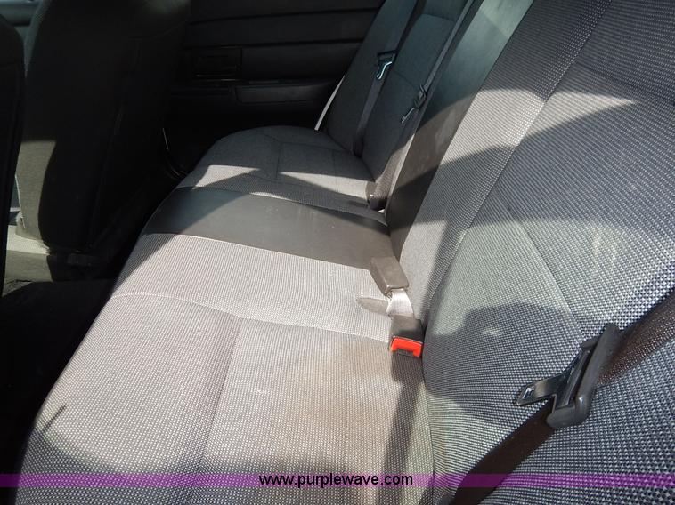 image for item J3935 2007 Ford Crown Victoria Police Interceptor