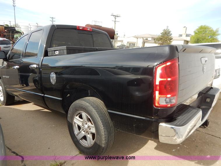 image for item J3936 2006 Dodge Ram 1500 Quad Cab pickup truck