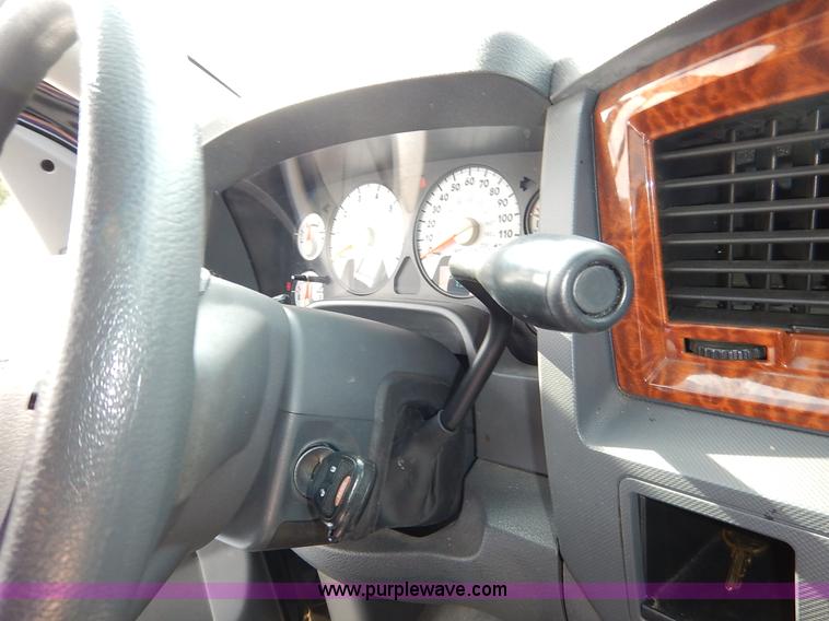 image for item J3936 2006 Dodge Ram 1500 Quad Cab pickup truck