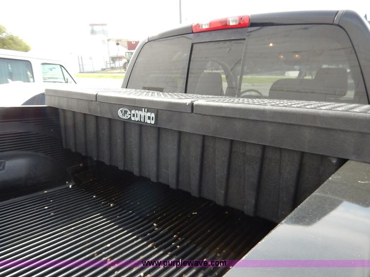 image for item J3936 2006 Dodge Ram 1500 Quad Cab pickup truck