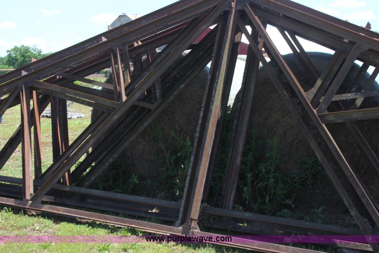 image for item AE9192 (7) steel trusses