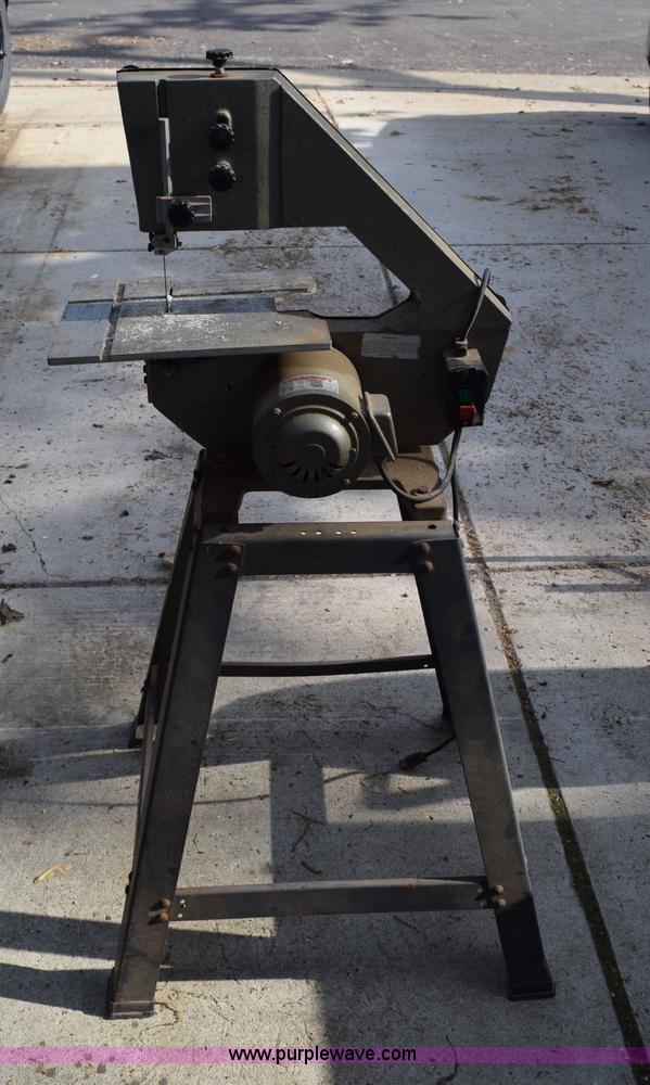 image for item AQ9204 Duracraft band saw