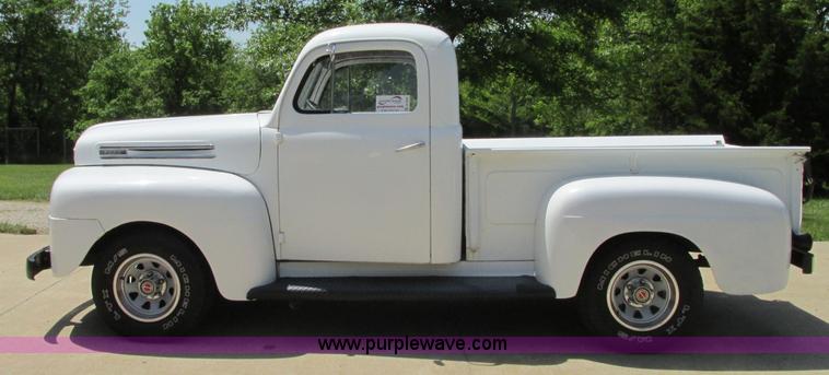 image for item B2943 1949 Ford F1 pickup truck