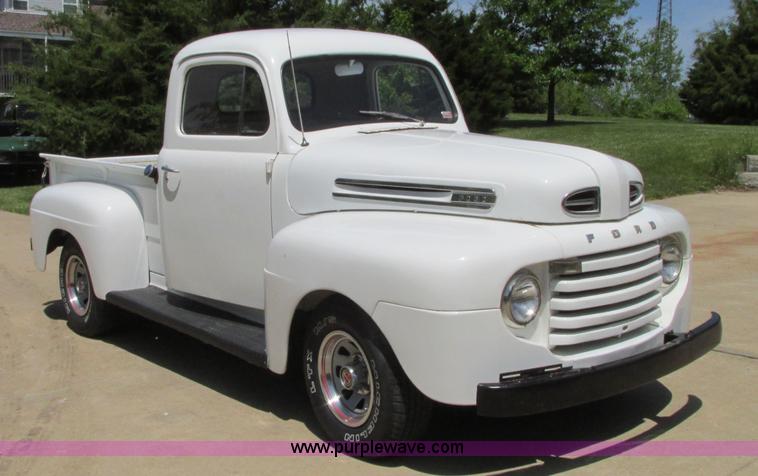image for item B2943 1949 Ford F1 pickup truck