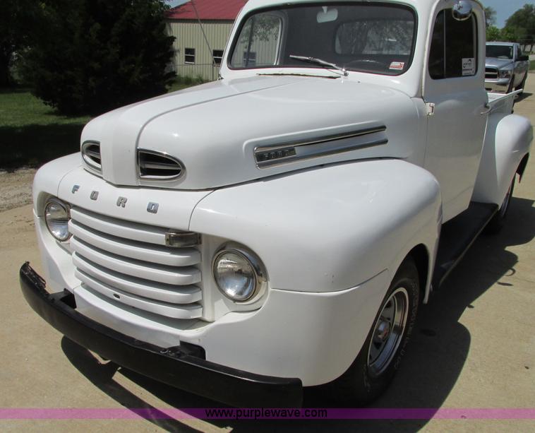 image for item B2943 1949 Ford F1 pickup truck