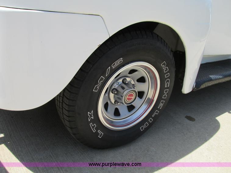 image for item B2943 1949 Ford F1 pickup truck