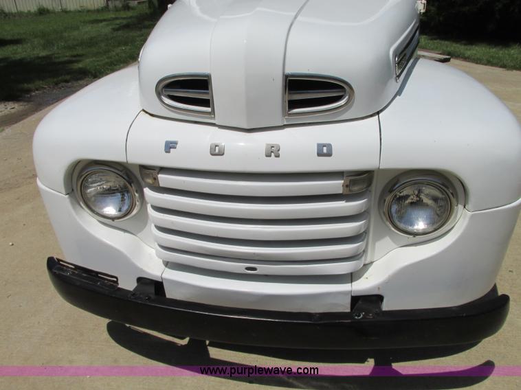 image for item B2943 1949 Ford F1 pickup truck