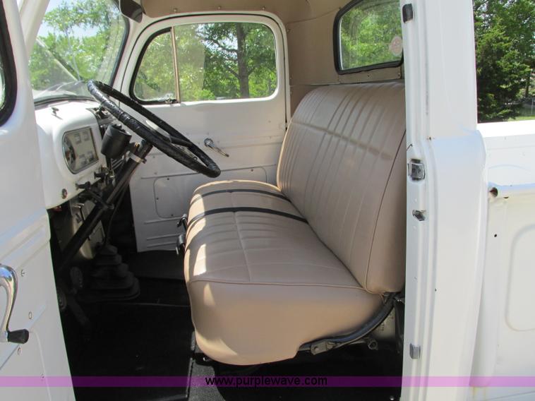 image for item B2943 1949 Ford F1 pickup truck