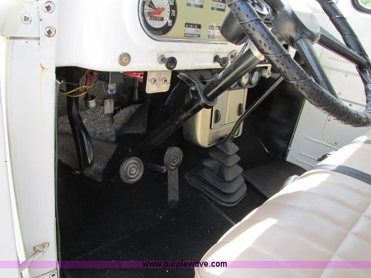 image for item B2943 1949 Ford F1 pickup truck