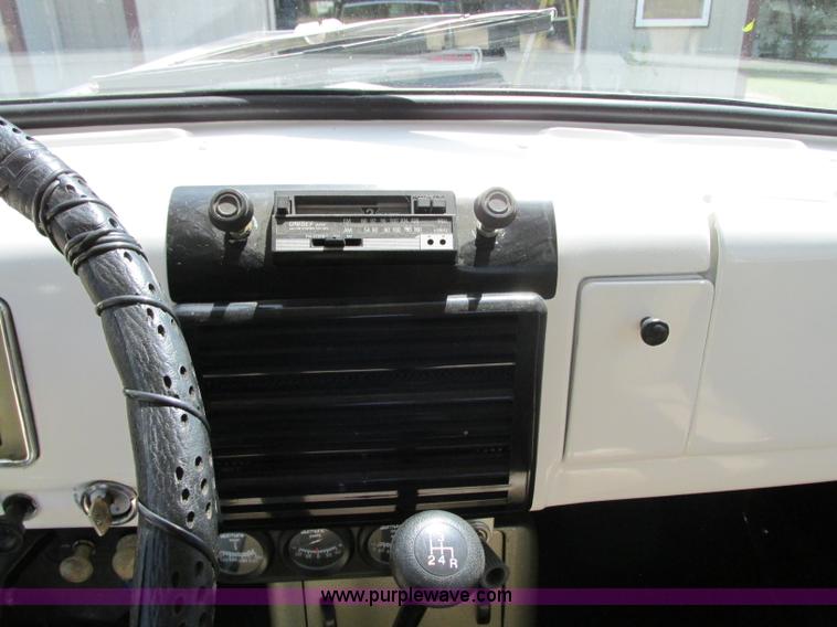 image for item B2943 1949 Ford F1 pickup truck