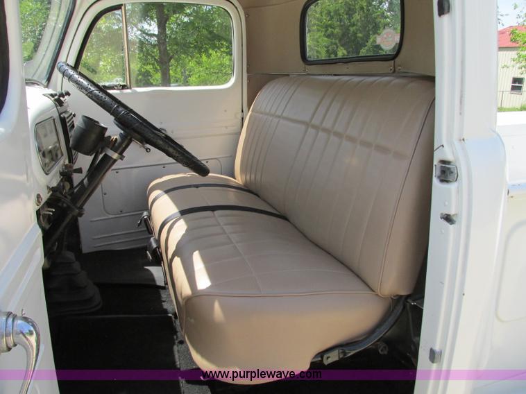 image for item B2943 1949 Ford F1 pickup truck