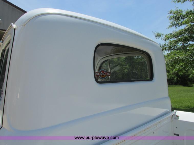 image for item B2943 1949 Ford F1 pickup truck