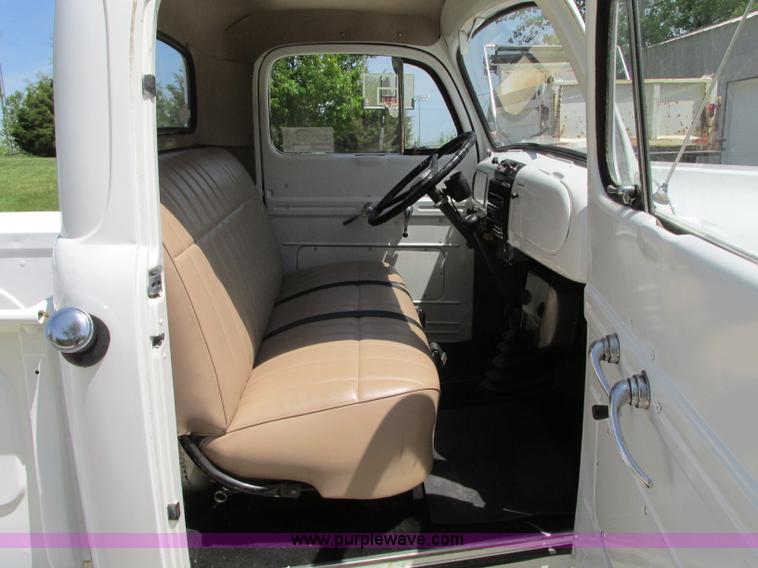 image for item B2943 1949 Ford F1 pickup truck