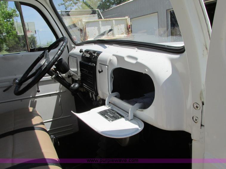 image for item B2943 1949 Ford F1 pickup truck