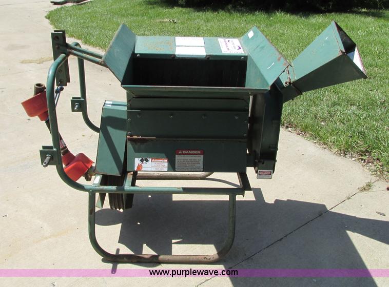image for item B2944 Apache 240C wood chipper/grinder