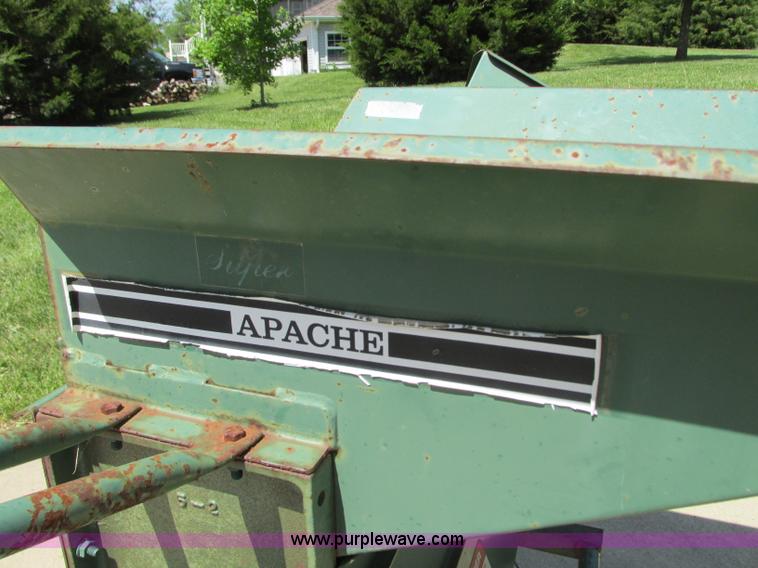 image for item B2944 Apache 240C wood chipper/grinder