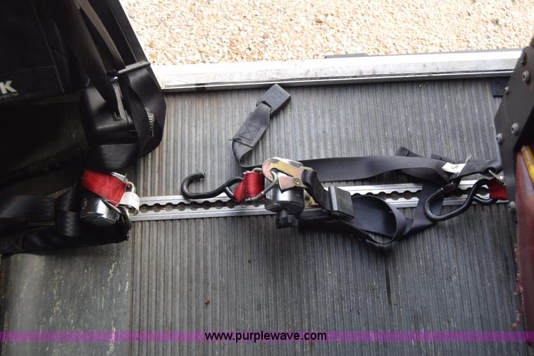 image for item E6432 2003 Ford Econoline E450 bus