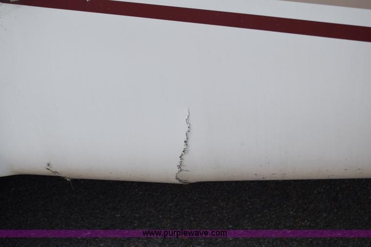 image for item E6433 2002 Ford Econoline E450 bus