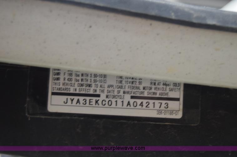 image for item E6433 2002 Ford Econoline E450 bus