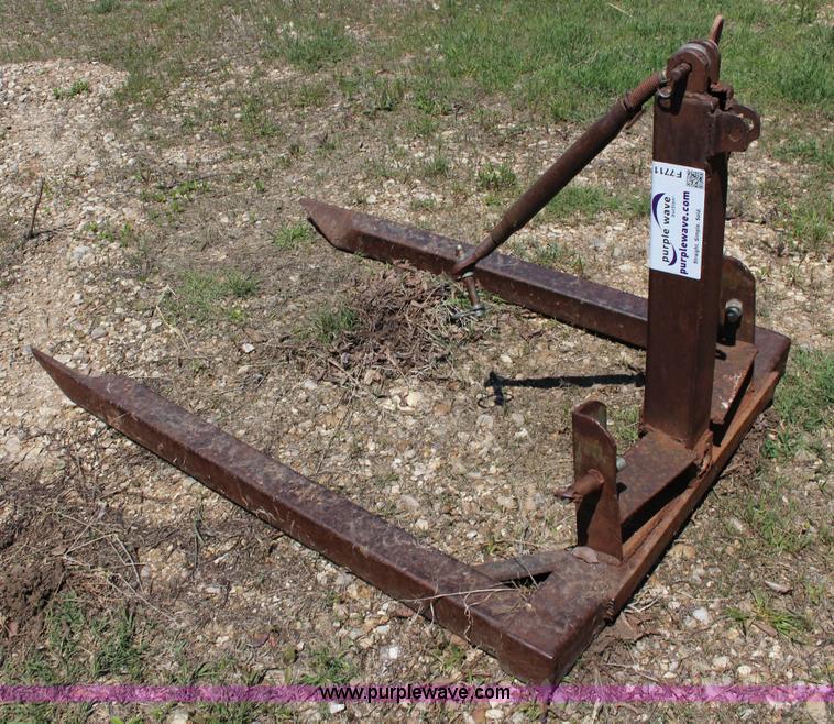 image for item F7711 Bale forks