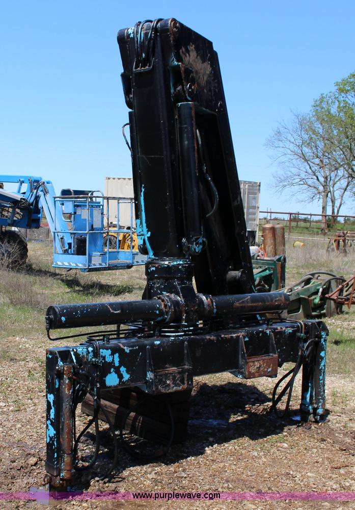 image for item F7712 1976 truck mount knuckle boom