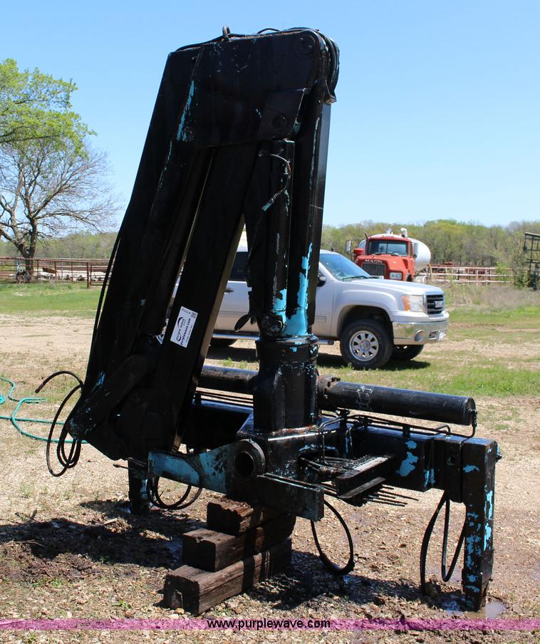 image for item F7712 1976 truck mount knuckle boom