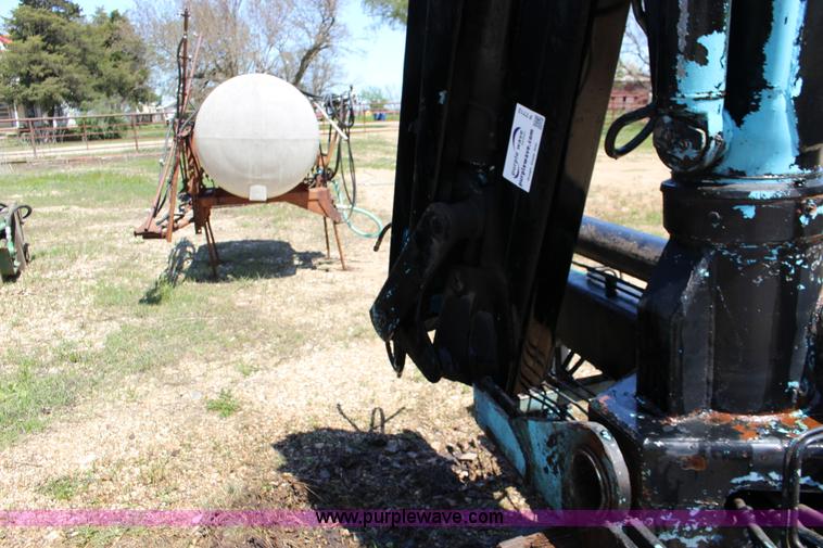 image for item F7712 1976 truck mount knuckle boom