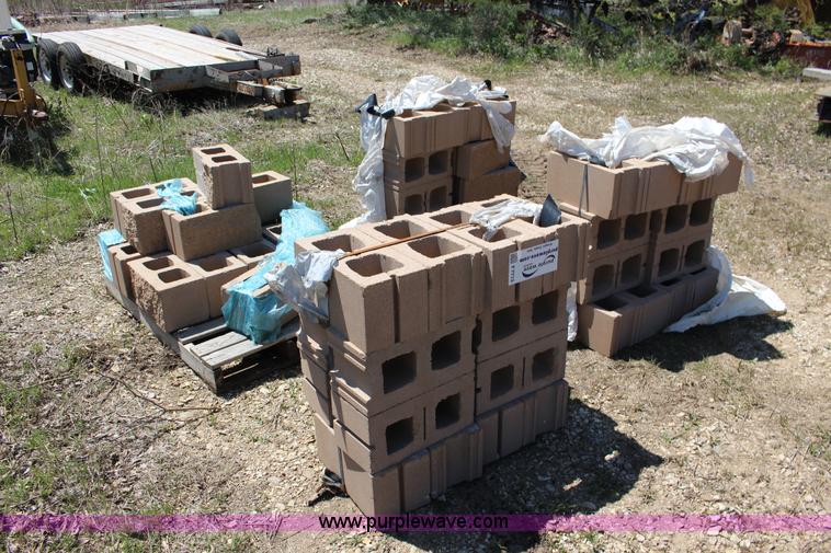 image for item F7713 (59) rough faced concrete blocks