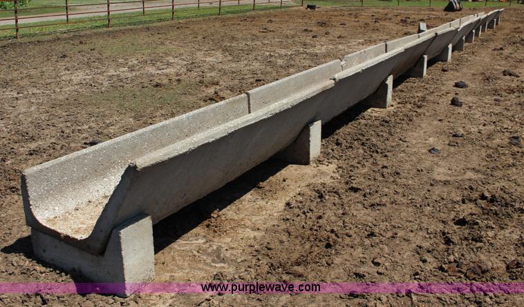 image for item F7714 (10) concrete bunks