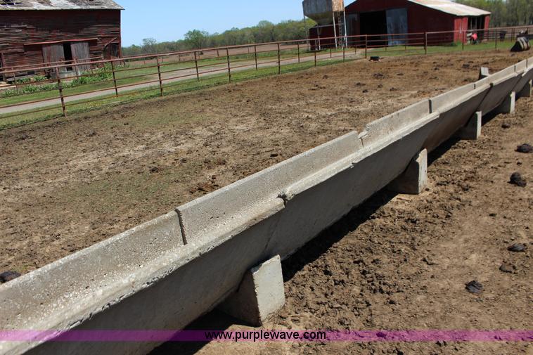 image for item F7714 (10) concrete bunks