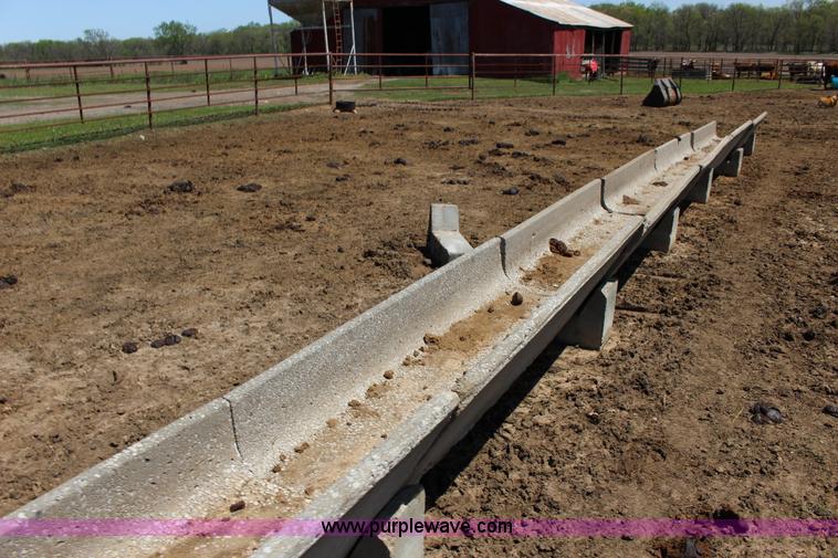 image for item F7714 (10) concrete bunks