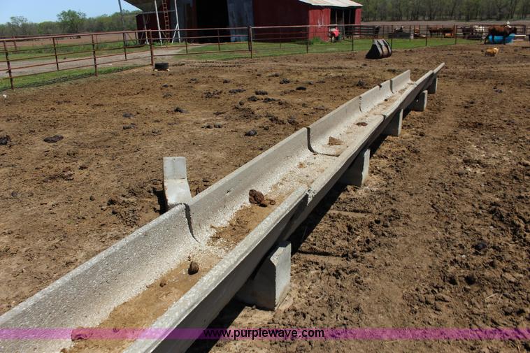image for item F7714 (10) concrete bunks