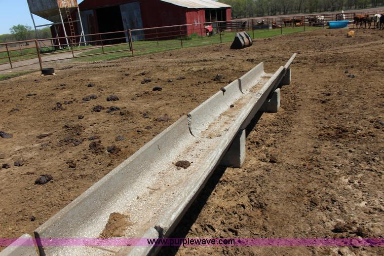image for item F7714 (10) concrete bunks