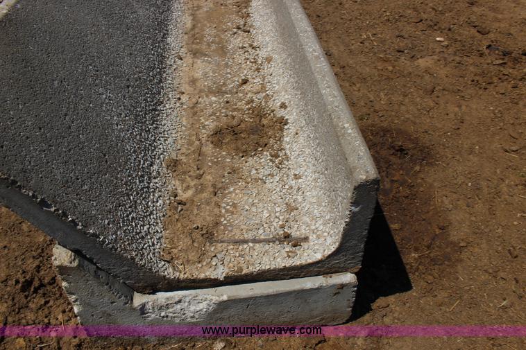 image for item F7714 (10) concrete bunks