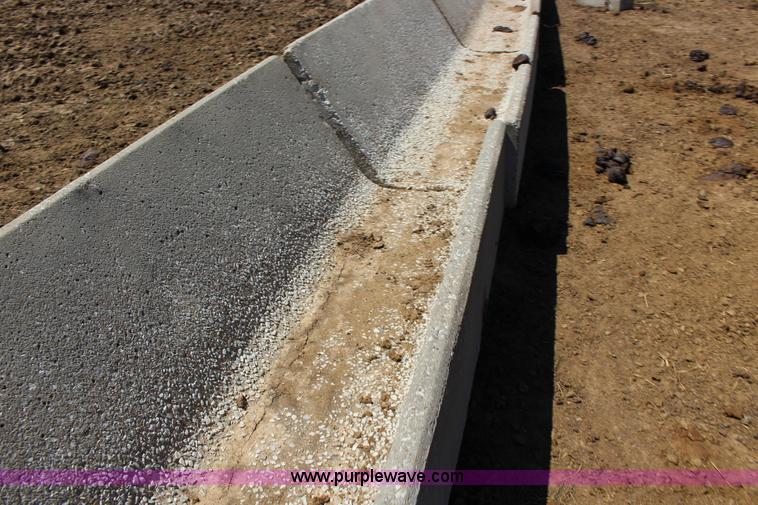 image for item F7714 (10) concrete bunks