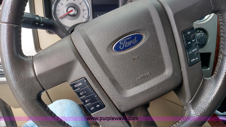 image for item F7729 2010 Ford F150 Lariat SuperCrew pickup truck