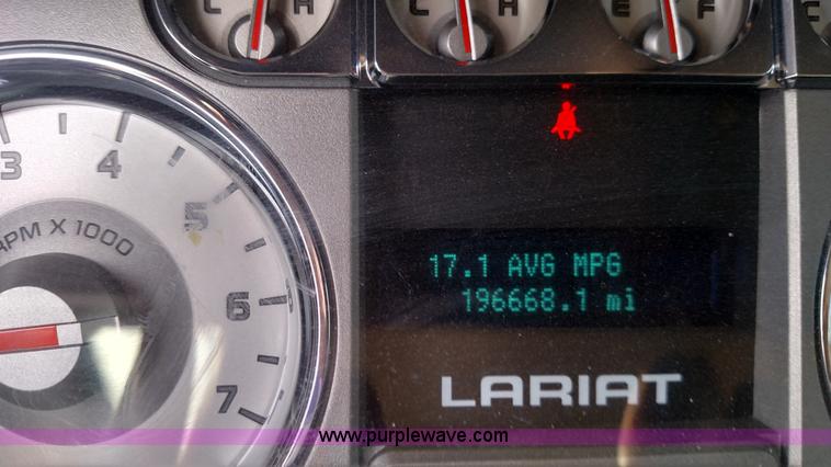 image for item F7729 2010 Ford F150 Lariat SuperCrew pickup truck