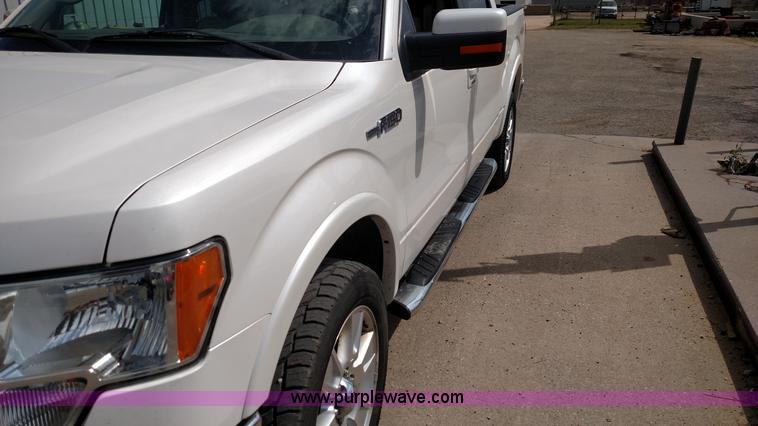 image for item F7729 2010 Ford F150 Lariat SuperCrew pickup truck