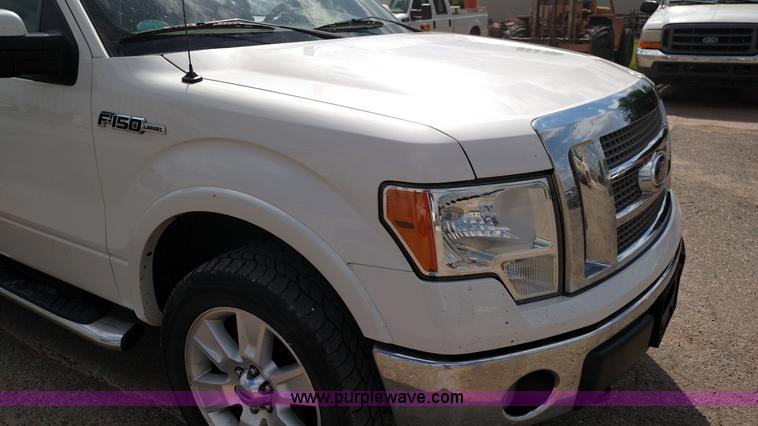 image for item F7729 2010 Ford F150 Lariat SuperCrew pickup truck