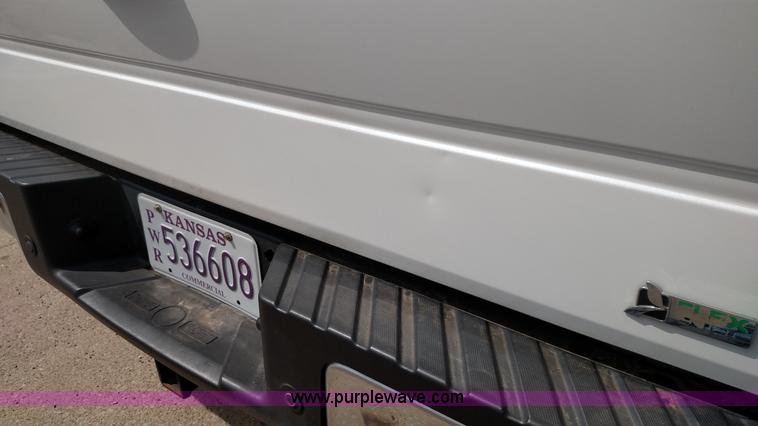 image for item F7729 2010 Ford F150 Lariat SuperCrew pickup truck