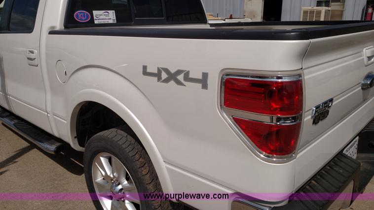 image for item F7729 2010 Ford F150 Lariat SuperCrew pickup truck