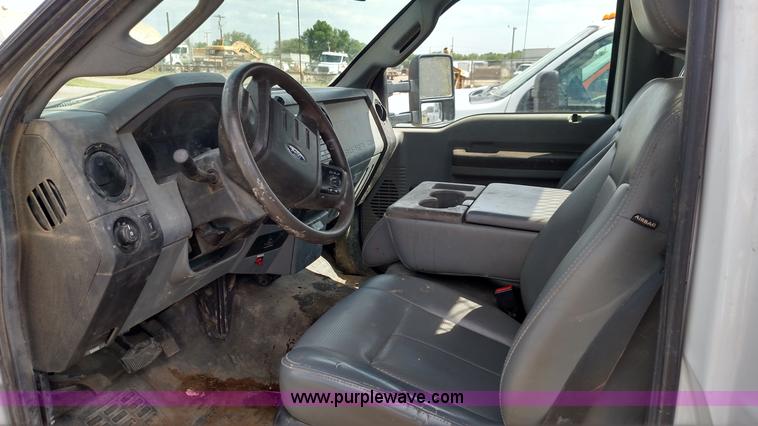 image for item F7730 2011 Ford F450 Super Duty XL flatbed truck