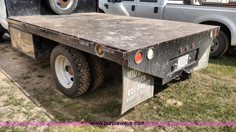 image for item F7730 2011 Ford F450 Super Duty XL flatbed truck