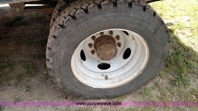 image for item F7730 2011 Ford F450 Super Duty XL flatbed truck