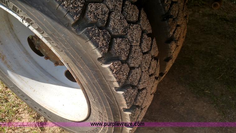 image for item F7730 2011 Ford F450 Super Duty XL flatbed truck