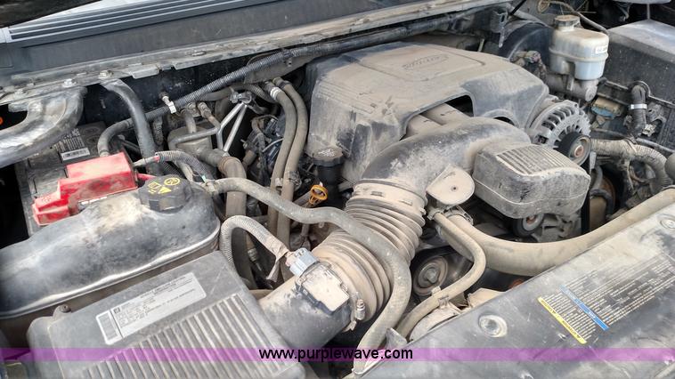 image for item F7741 2011 GMC Yukon XL SUV