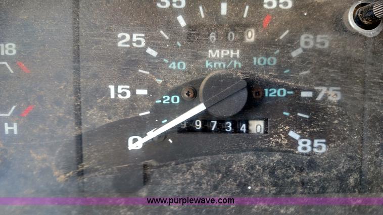 image for item F7761 1993 Ford Ranger XLT SuperCab pickup truck