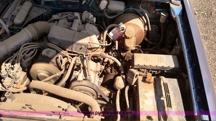 image for item F7761 1993 Ford Ranger XLT SuperCab pickup truck