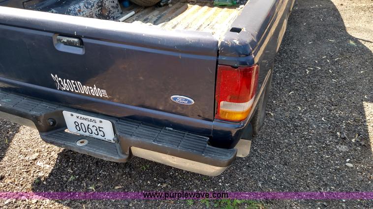 image for item F7761 1993 Ford Ranger XLT SuperCab pickup truck