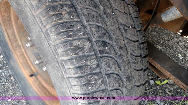 image for item F7761 1993 Ford Ranger XLT SuperCab pickup truck